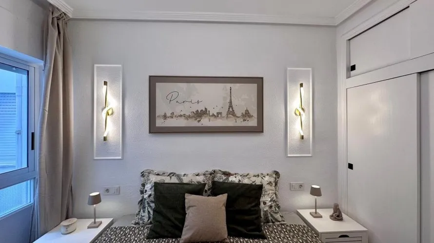 Apartamento de 2 dormitorios en Torrevieja, España No. 2143 № 1