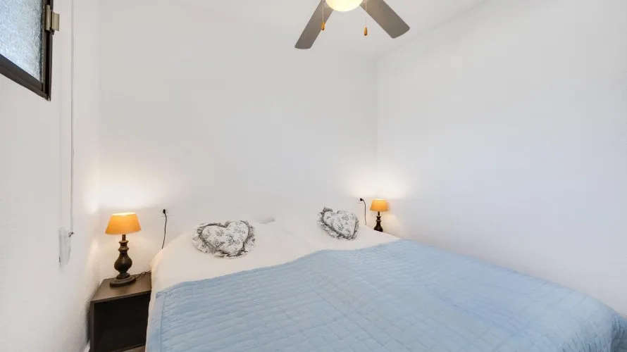 Apartamento de 1 dormitorio en Torrevieja, España No. 2290 № 9
