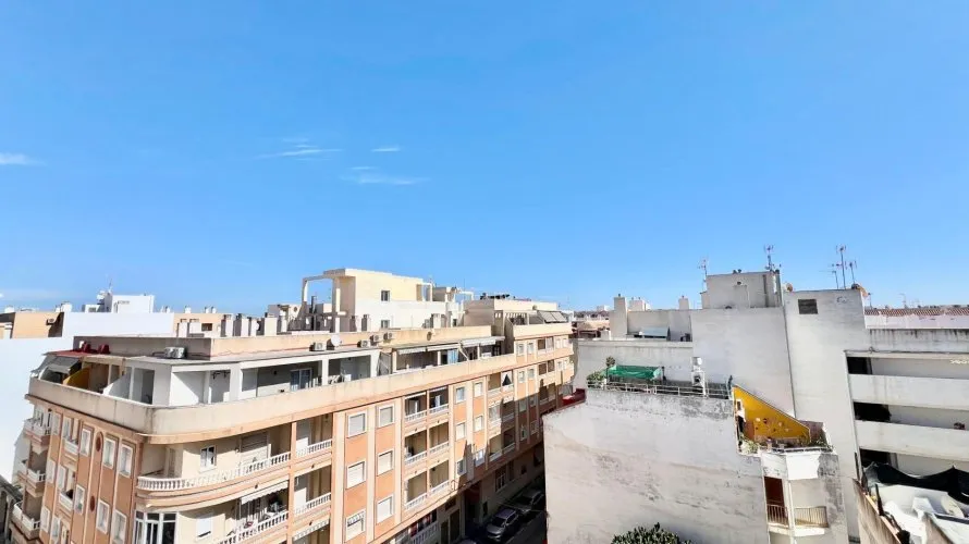 Ático de 1 dormitorio en Torrevieja, España No. 2265 № 12