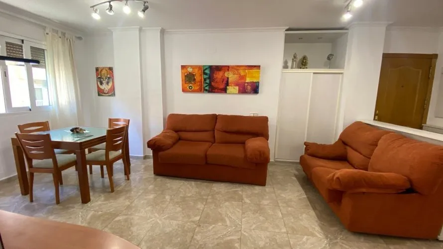 Apartamento de 2 dormitorios en Torrevieja, España No. 2237 № 17