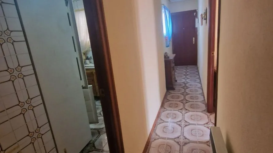 Apartamento de 3 dormitorios en Torrevieja, España No. 2180 № 1