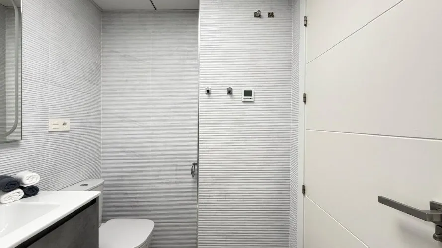 Apartamento de 1 dormitorio en Torrevieja, España No. 2408 № 6