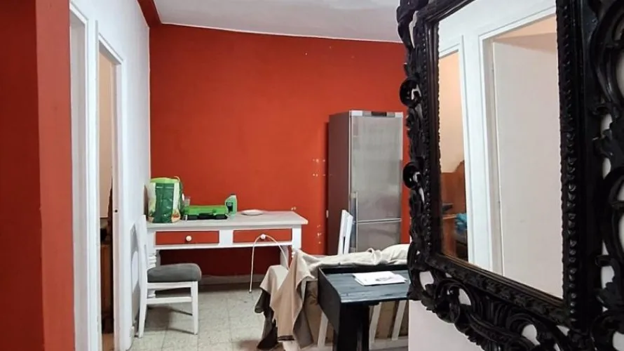 Apartamento de 1 dormitorio en Mieres, España No. 2289 № 1