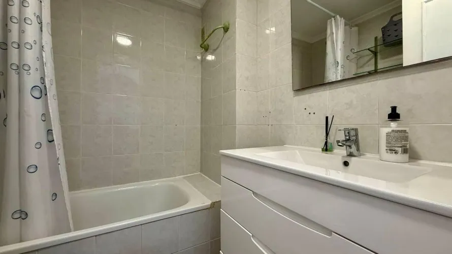 Apartamento de 2 dormitorios en Torrevieja, España No. 2219 № 7