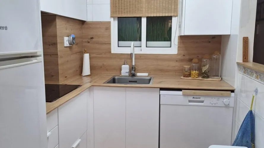 Apartamento de 1 dormitorio en Torrevieja, España No. 2407 № 16