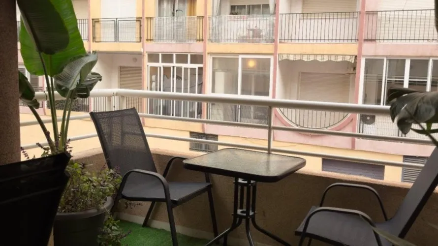 Apartamento de 2 dormitorios en Torrevieja, España No. 2008 № 16