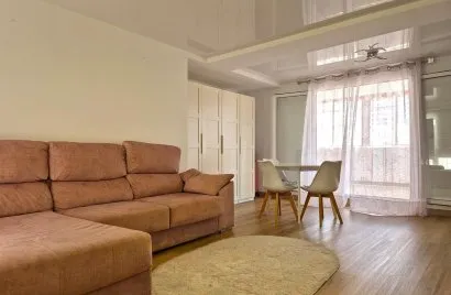 Apartamento de 1 dormitorio en Alicante, España No. 2360