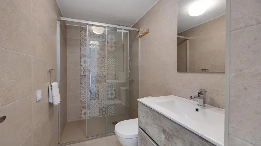 Apartamento de 1 dormitorio en Torrevieja, España No. 2290 № 5