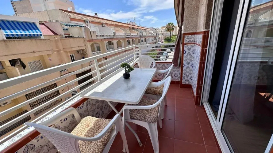 Apartamento de 2 dormitorios en Torrevieja, España No. 2074 № 25