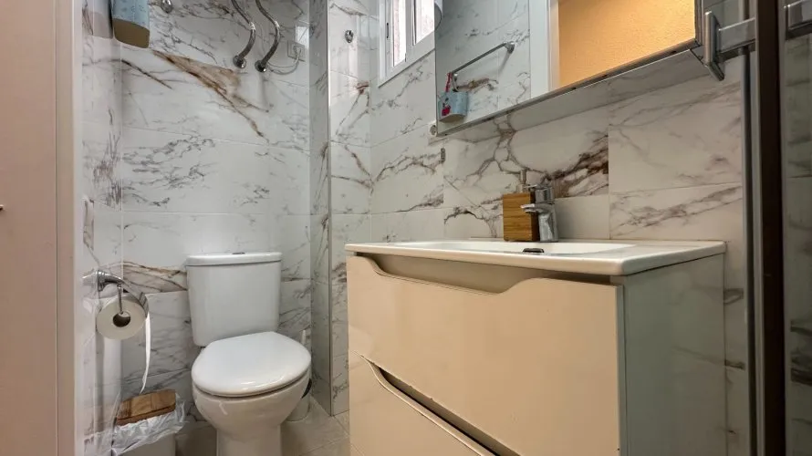 Apartamento de 2 dormitorios en Alicante, España No. 2287 № 12
