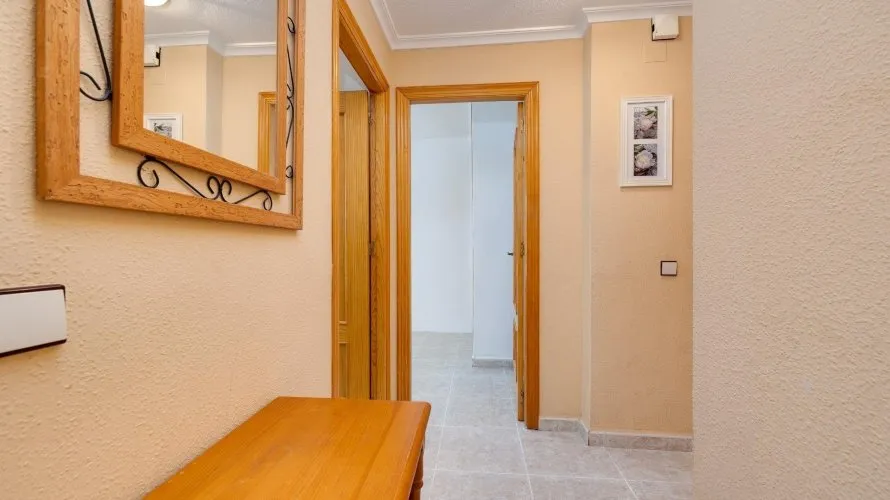 Apartamento de 2 dormitorios en Torrevieja, España No. 2279 № 15