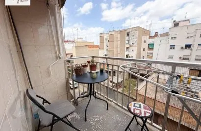 Apartamento de 1 dormitorio en Manises, España No. 2335