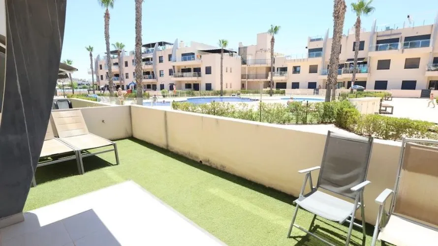 Apartamento de 2 dormitorios en Pilar de la Horadada, España No. 2139 № 4