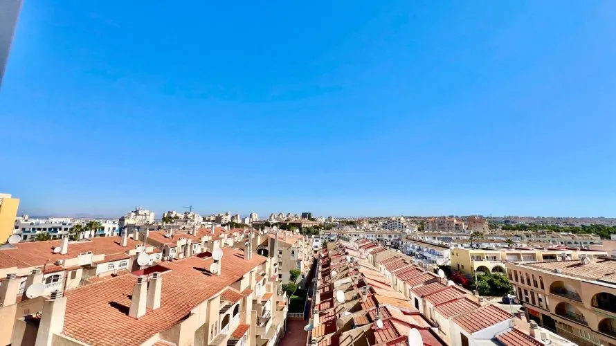 Ático de 1 dormitorio en Torrevieja, España No. 2327 № 6