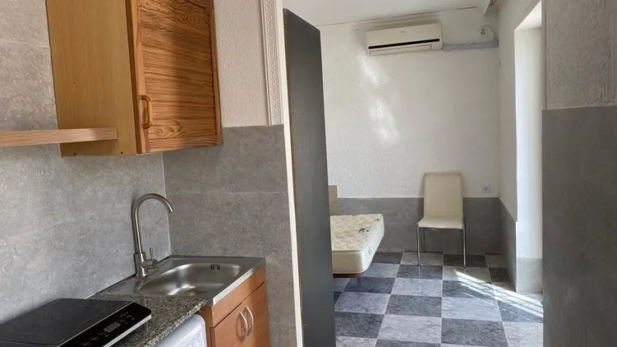 Apartamento de 2 dormitorios en Alicante, España No. 2346 № 4