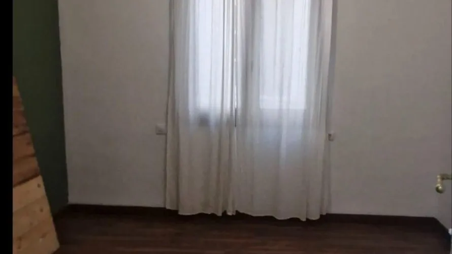 Apartamento de 4 dormitorios en Madrid, España No. 2132 № 1