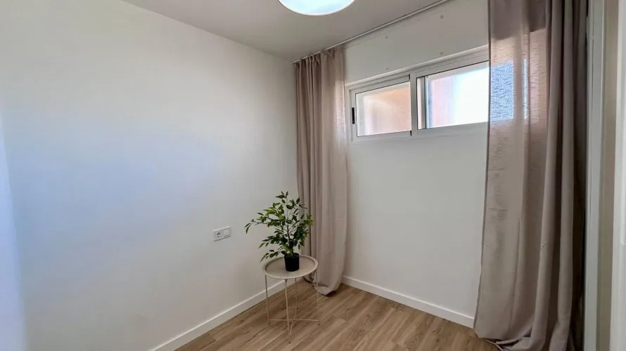 Apartamento de 2 dormitorios en Torrevieja, España No. 2074 № 8