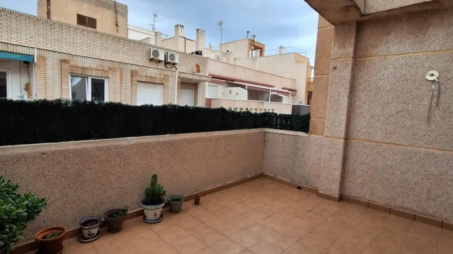 Ático de 2 dormitorios en Torrevieja, España No. 2250