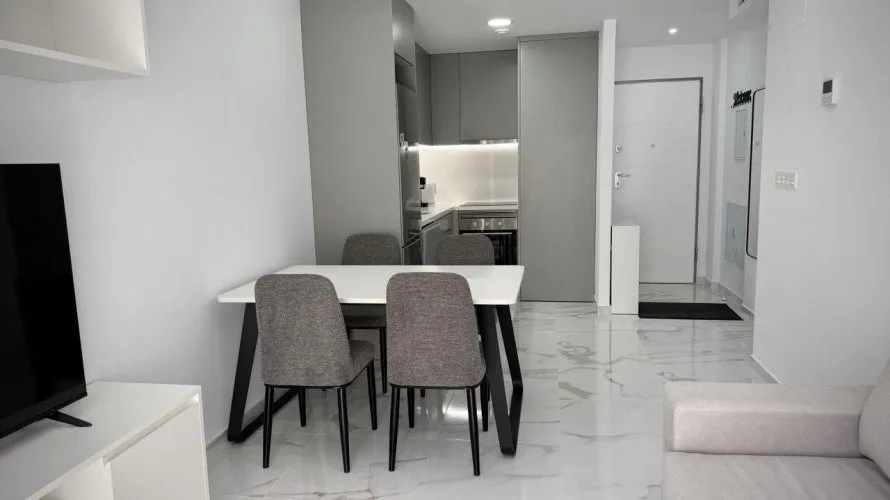 Apartamento de 1 dormitorio en Torrevieja, España No. 2370 № 20