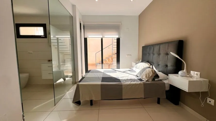 Apartamento de 3 dormitorios en La Zenia, España No. 2011 № 8
