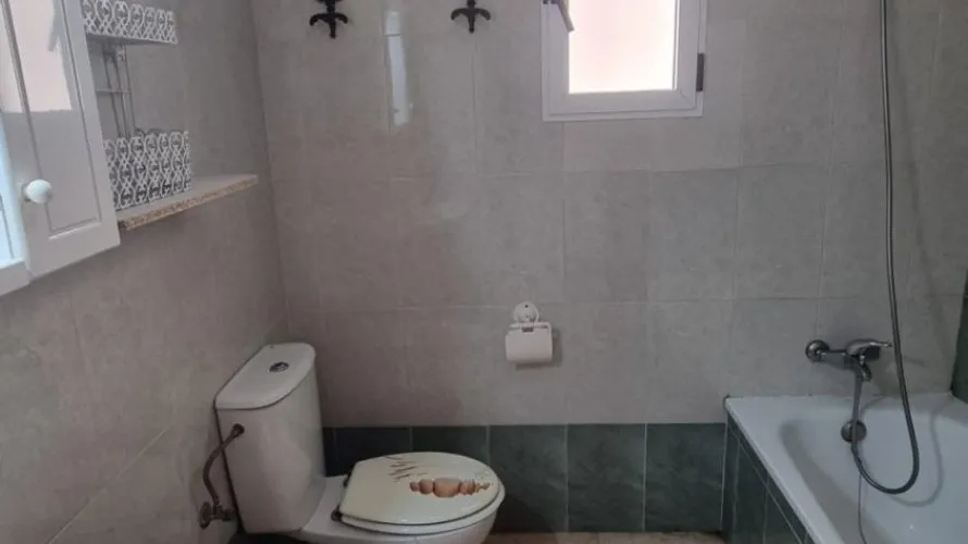Apartamento de 2 dormitorios en Torrevieja, España No. 2331 № 7