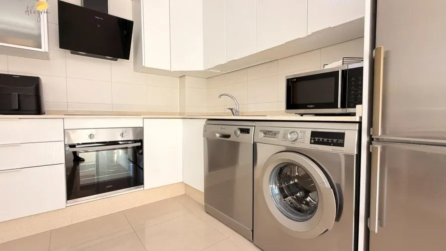 Apartamento de 1 dormitorio en Torrevieja, España No. 2326 № 18