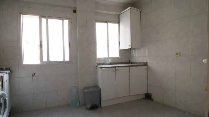 Apartamento de 2 dormitorios en Alicante, España No. 2152 № 12