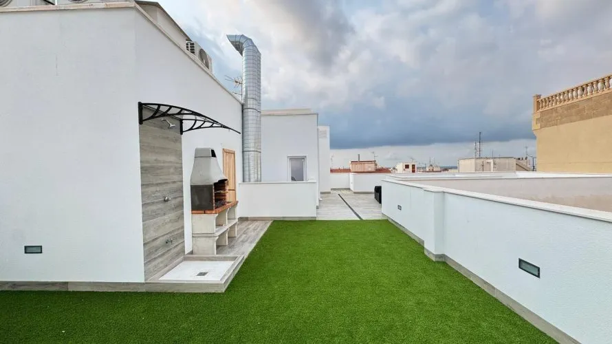 Apartamento de 1 dormitorio en Torrevieja, España No. 2370 № 7