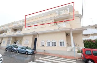 Ático de 3 dormitorios en Torrevieja, España No. 2000