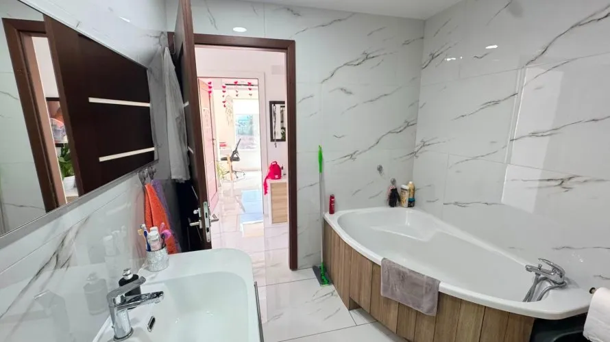 Apartamento de 2 dormitorios en Torrevieja, España No. 2470 № 7