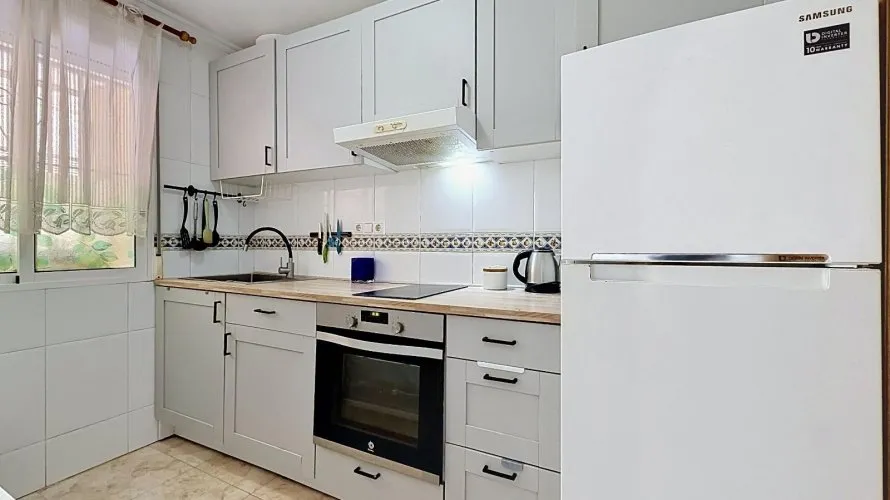 Apartamento de 1 dormitorio en Torrevieja, España No. 2493 № 5