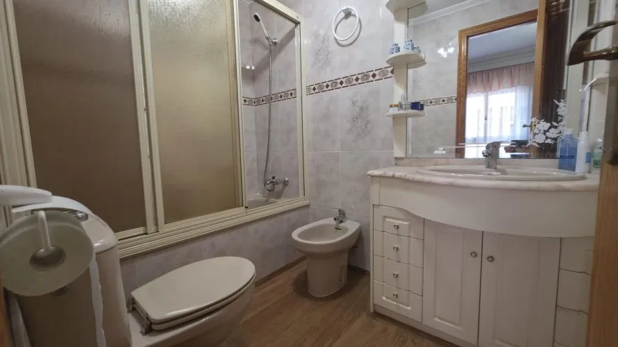 Apartamento de 3 dormitorios en Torrevieja, España No. 2446 № 17