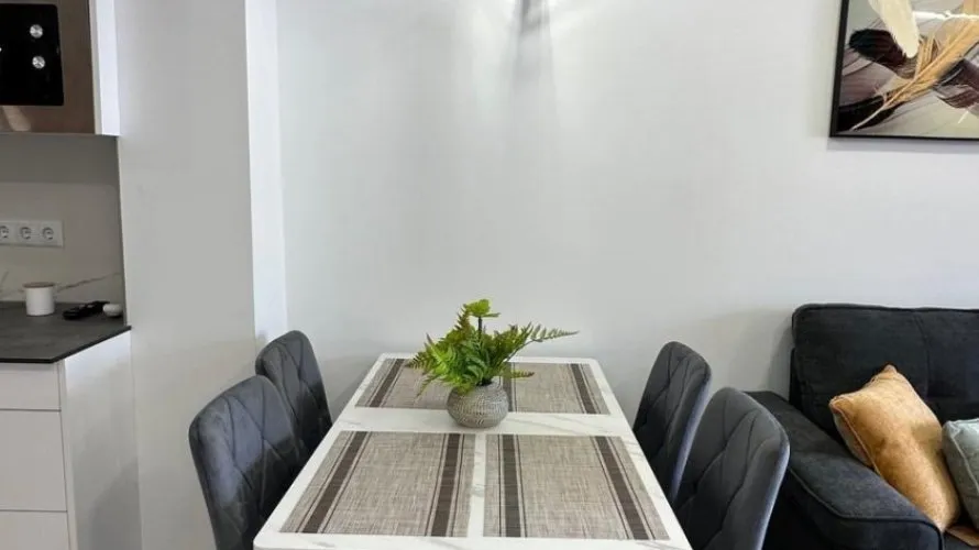 Apartamento de 1 dormitorio en Torrevieja, España No. 2508 № 3