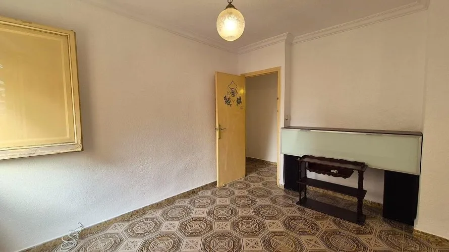 Apartamento de 1 dormitorio en Alicante, España No. 2489 № 8