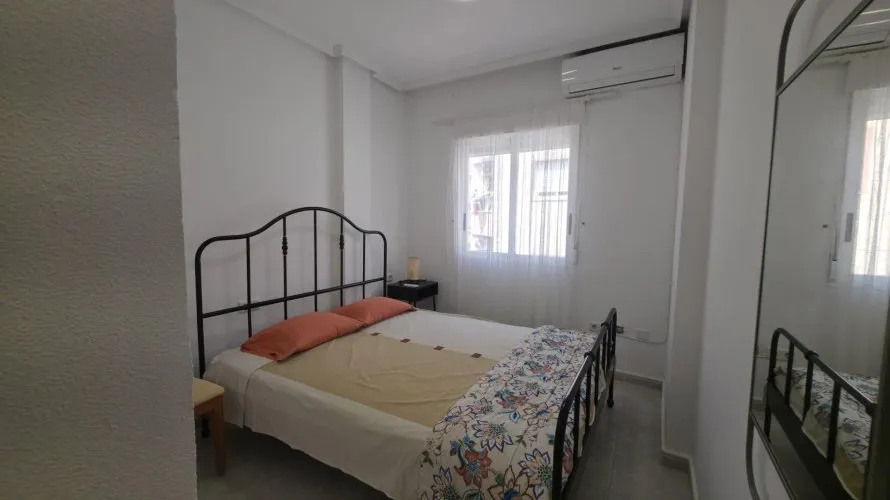 Apartamento de 1 dormitorio en Torrevieja, España No. 2447 № 6