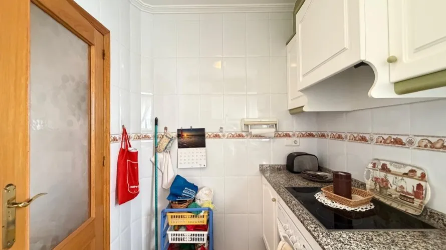 Apartamento de 2 dormitorios en Torrevieja, España No. 2490 № 11