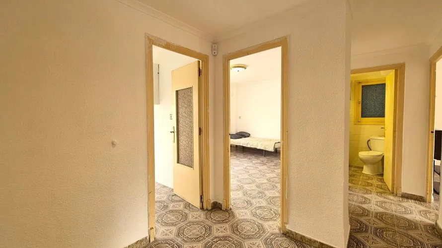 Apartamento de 1 dormitorio en Alicante, España No. 2489 № 16