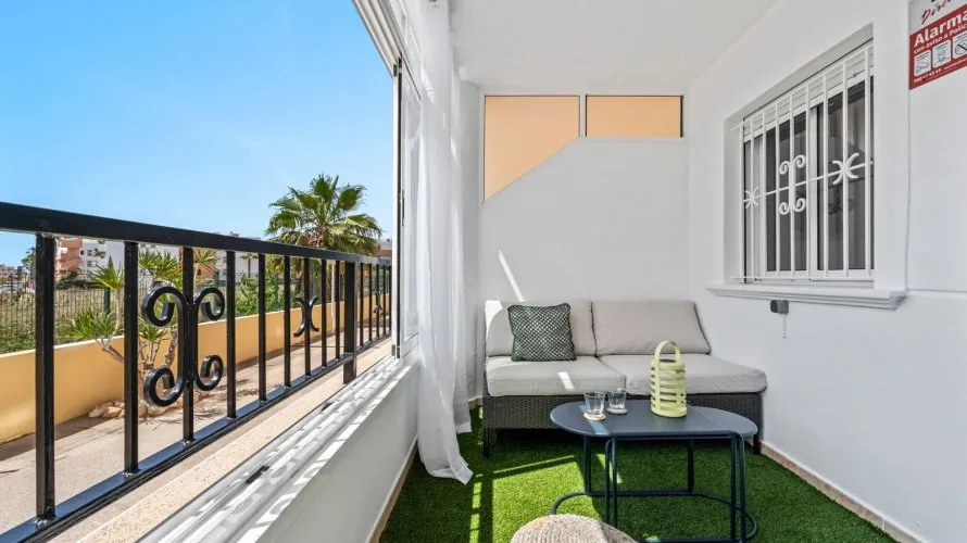 Apartamento de 69m² en Torrevieja, España No. 2431 № 6