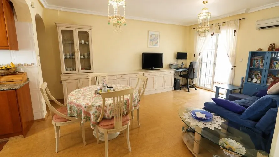 Apartamento de 2 dormitorios en La Zenia, España No. 2487 № 12