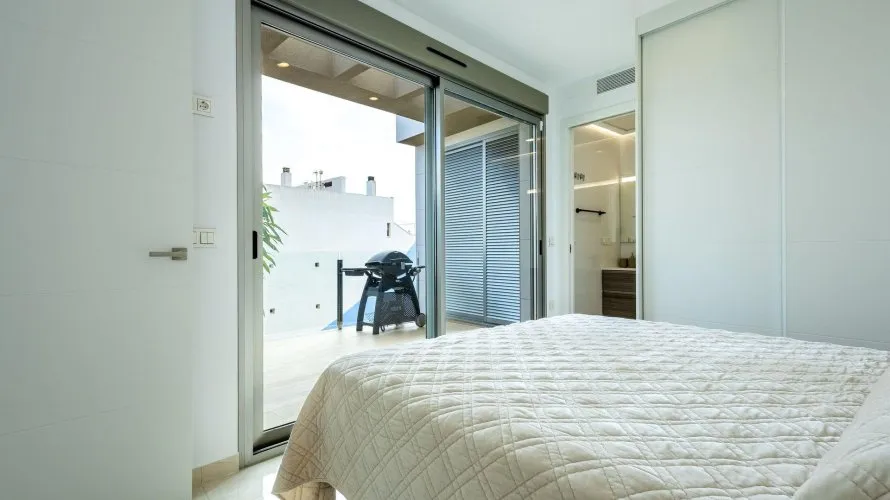 Apartamento de 129m² en Torrevieja, España No. 2434 № 8