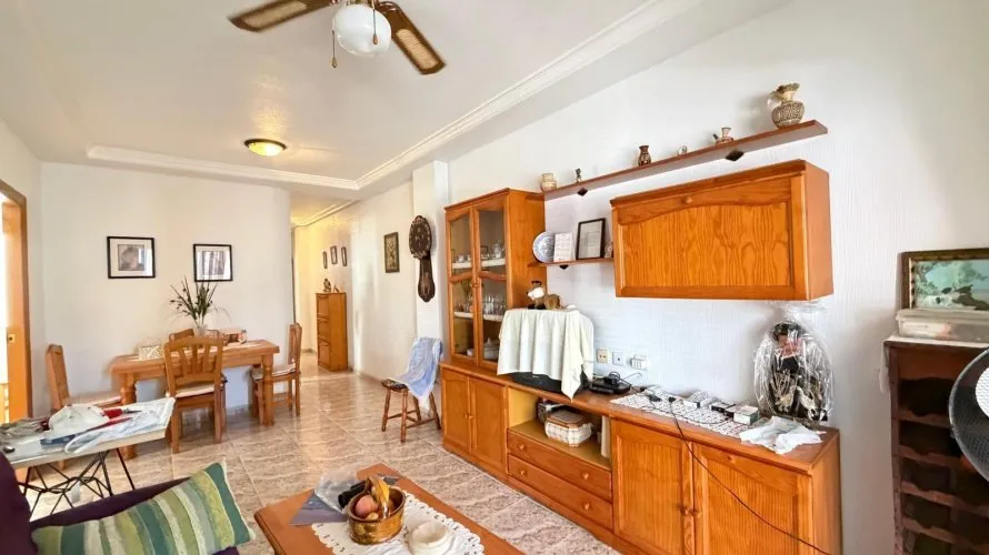 Apartamento de 2 dormitorios en Torrevieja, España No. 2490 № 18