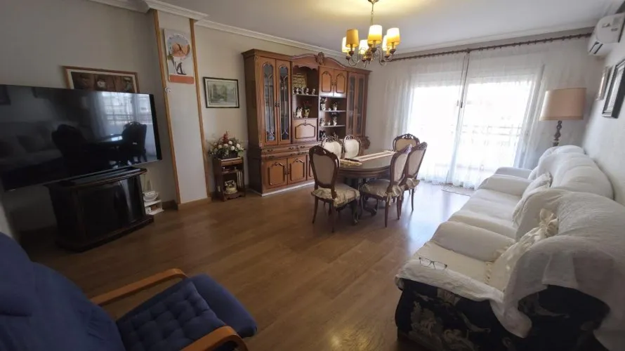 Apartamento de 3 dormitorios en Torrevieja, España No. 2446 № 11