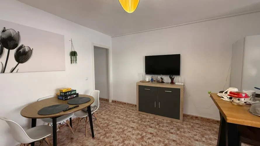 Apartamento de 1 dormitorio en Torrevieja, España No. 2512 № 3