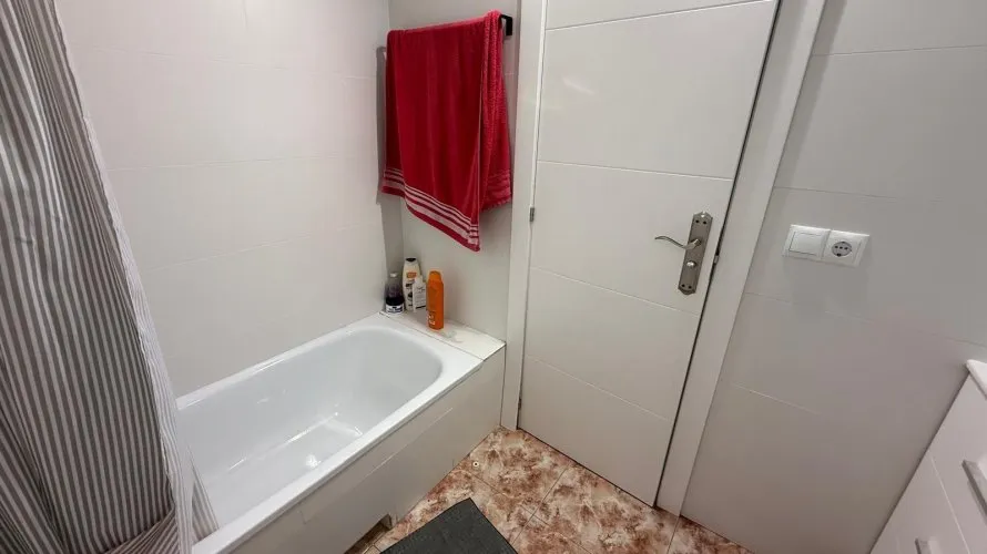 Apartamento de 1 dormitorio en Torrevieja, España No. 2512 № 14