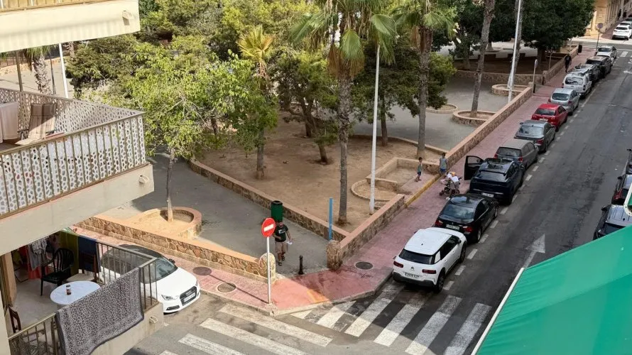 Apartamento de 2 dormitorios en Torrevieja, España No. 2476 № 10