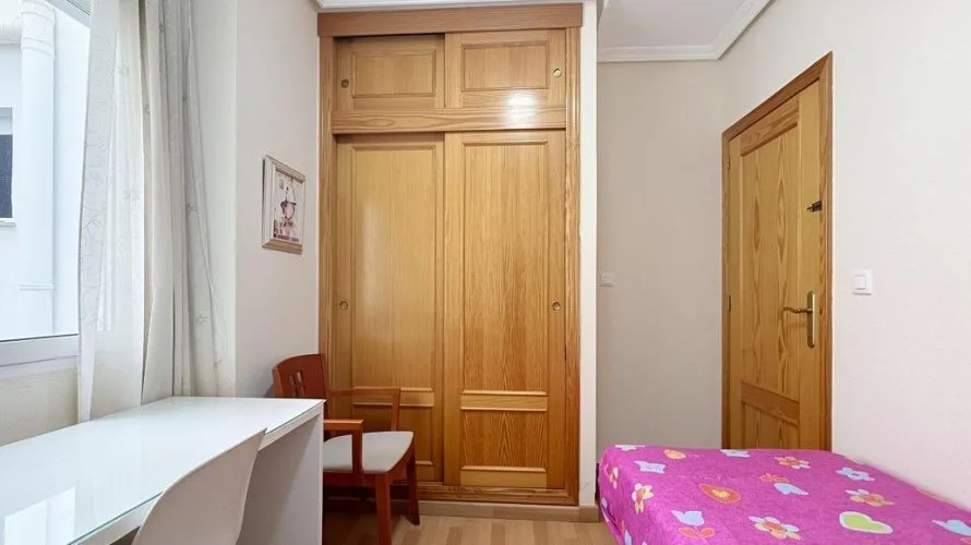 Apartamento de 3 dormitorios en Torrevieja, España No. 2514 № 10