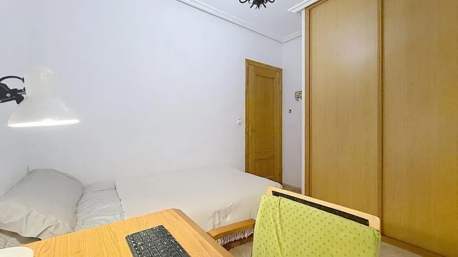 Apartamento de 1 dormitorio en Torrevieja, España No. 2493 № 11