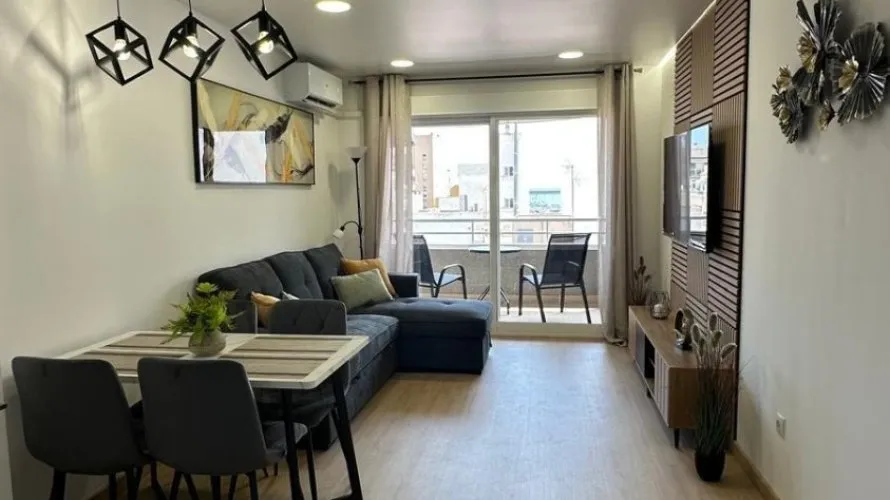 Apartamento de 1 dormitorio en Torrevieja, España No. 2508