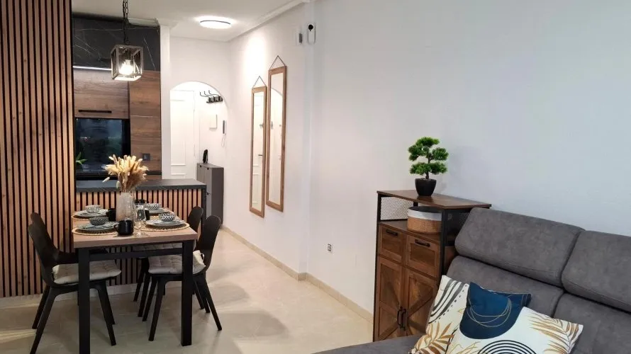 Apartamento de 1 dormitorio en Torrevieja, España No. 2498 № 9