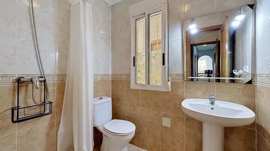 Apartamento de 1 dormitorio en Torrevieja, España No. 2493 № 10